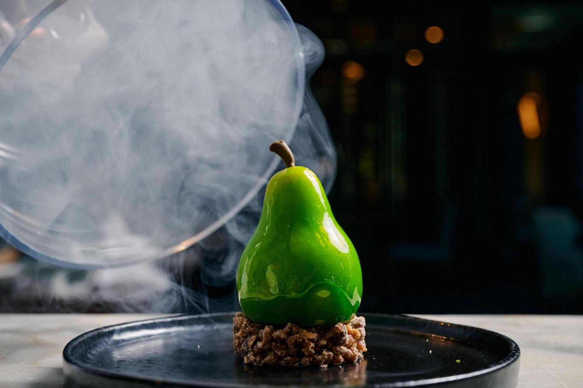 Отель The Westin Мельбурн Экстерьер фото A pear dessert